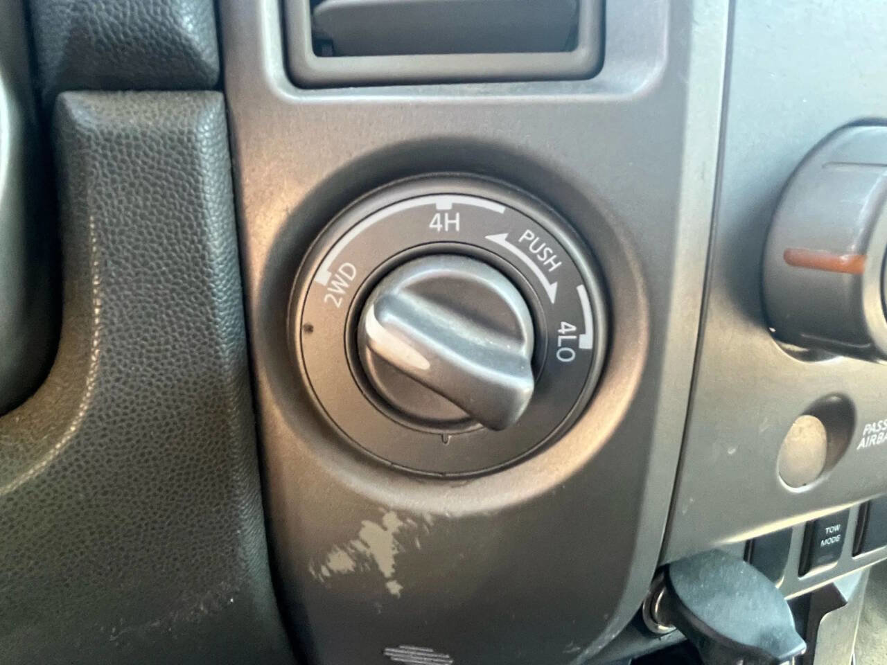 Used 2006 Nissan Titan XE image 21