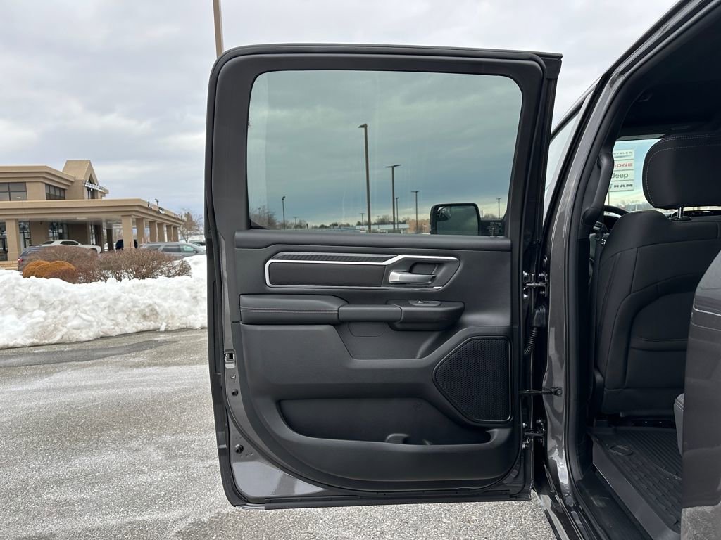 New 2026 RAM 1500 Big Horn AWD/4WD image 9