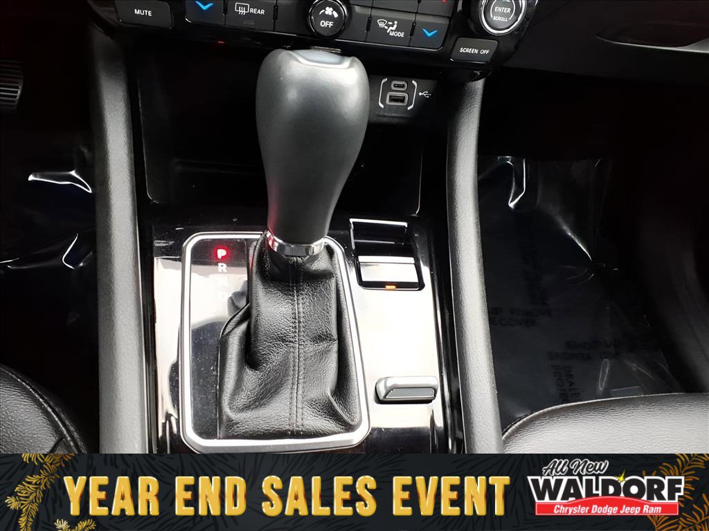 Used 2024 Jeep Compass Limited image 14