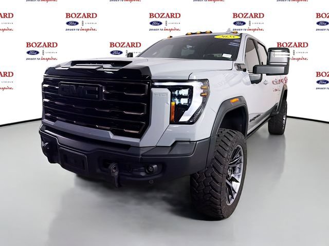 Used 2025 GMC Sierra 2500 AT4X AWD/4WD image 4