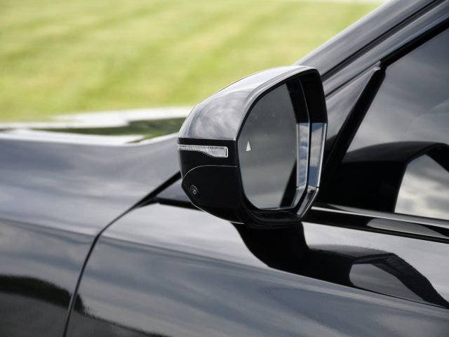 Used 2025 BMW 740i xDrive w/ Executive Package AWD/4WD image 13
