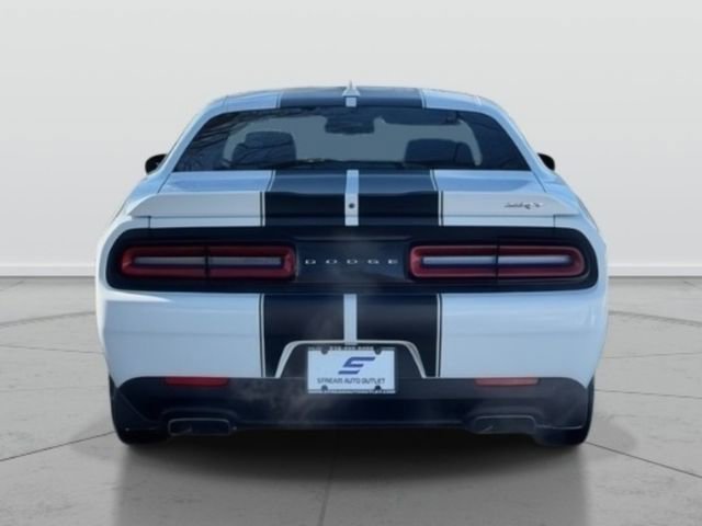 Used 2015 Dodge Challenger SRT w/ Technology Group image 6