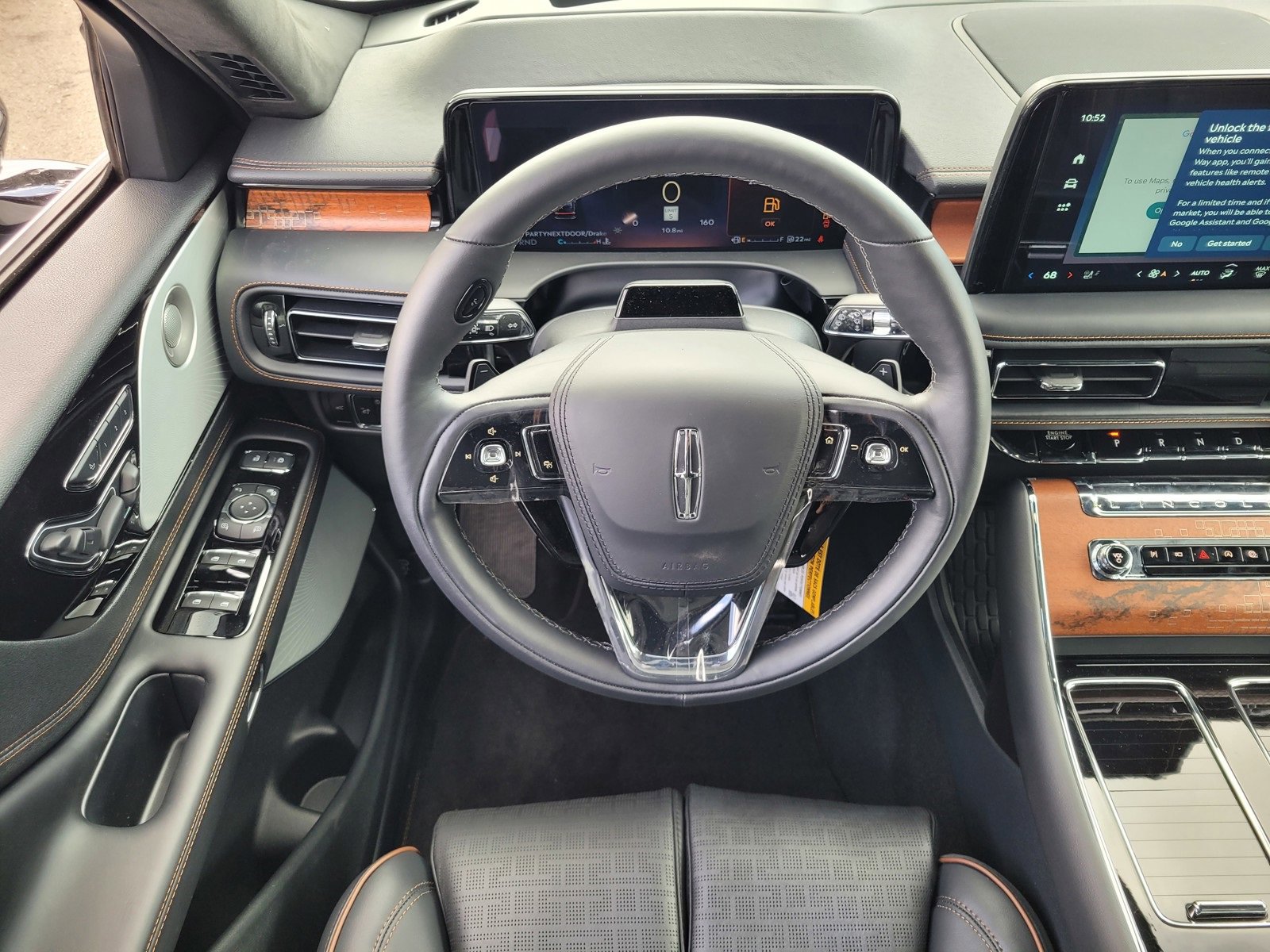 New 2025 Lincoln Aviator Black Label image 8