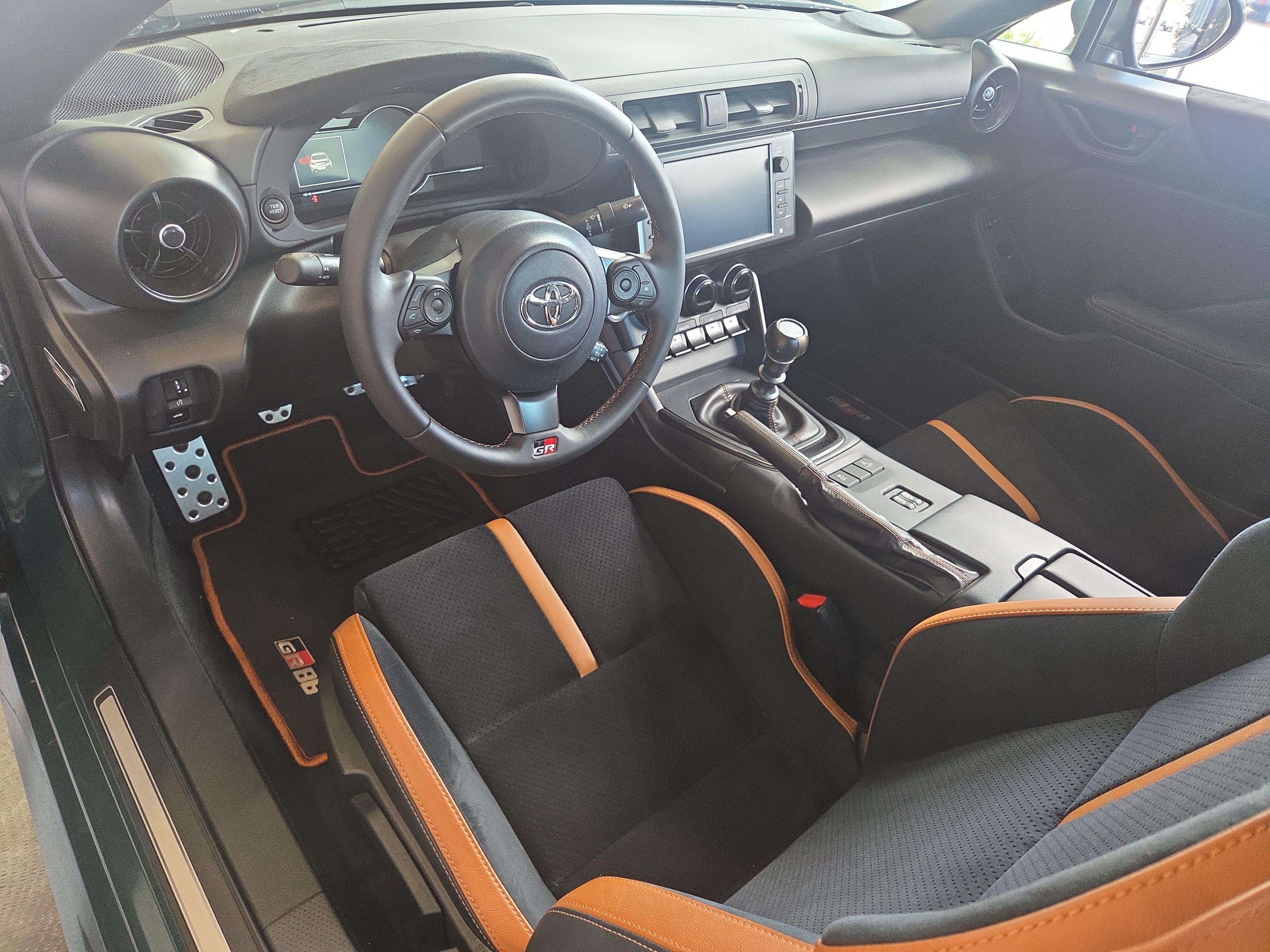 Certified 2025 Toyota GR86 Hakone Edition RWD image 15