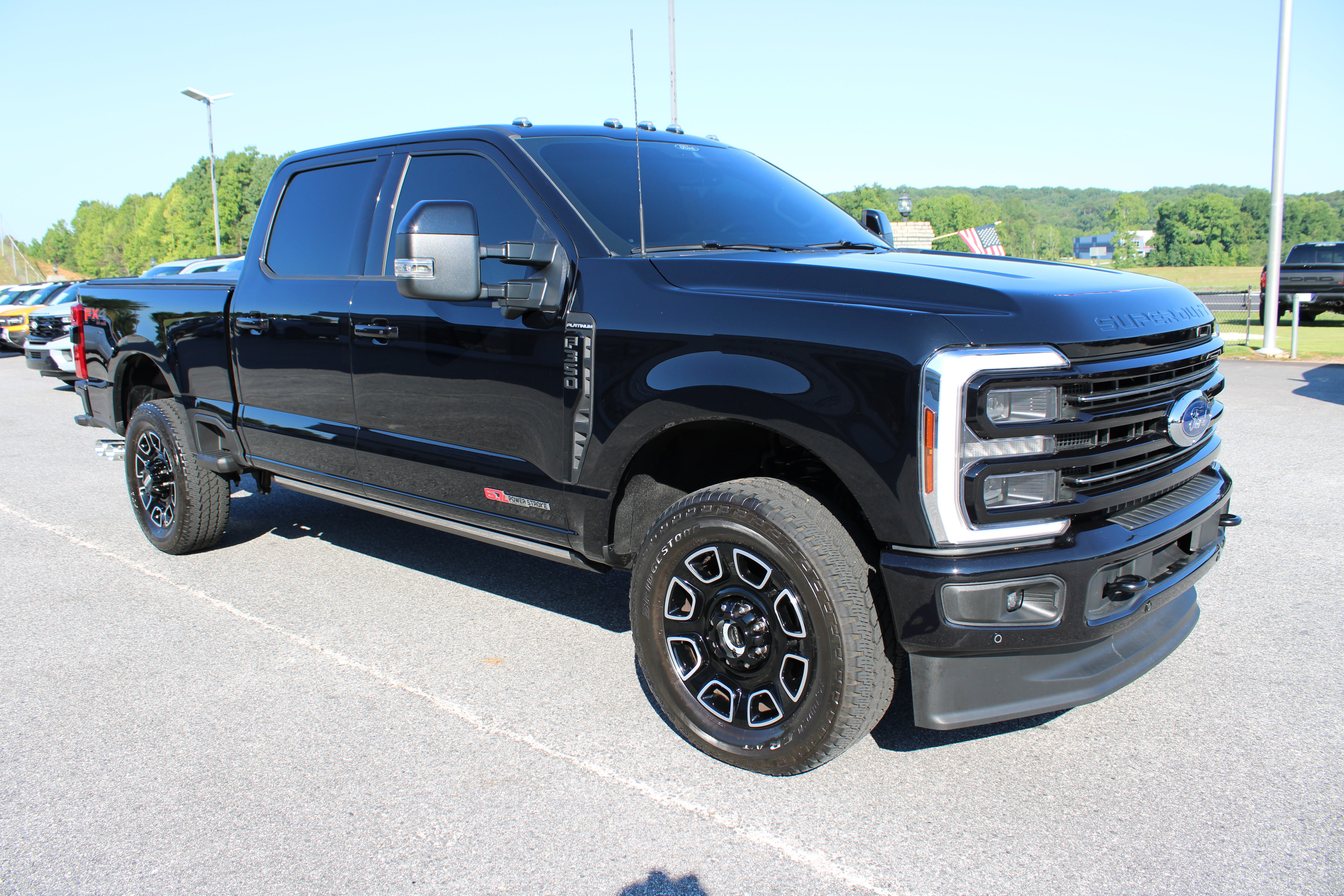 Used 2025 Ford F350 Platinum AWD/4WD image 4
