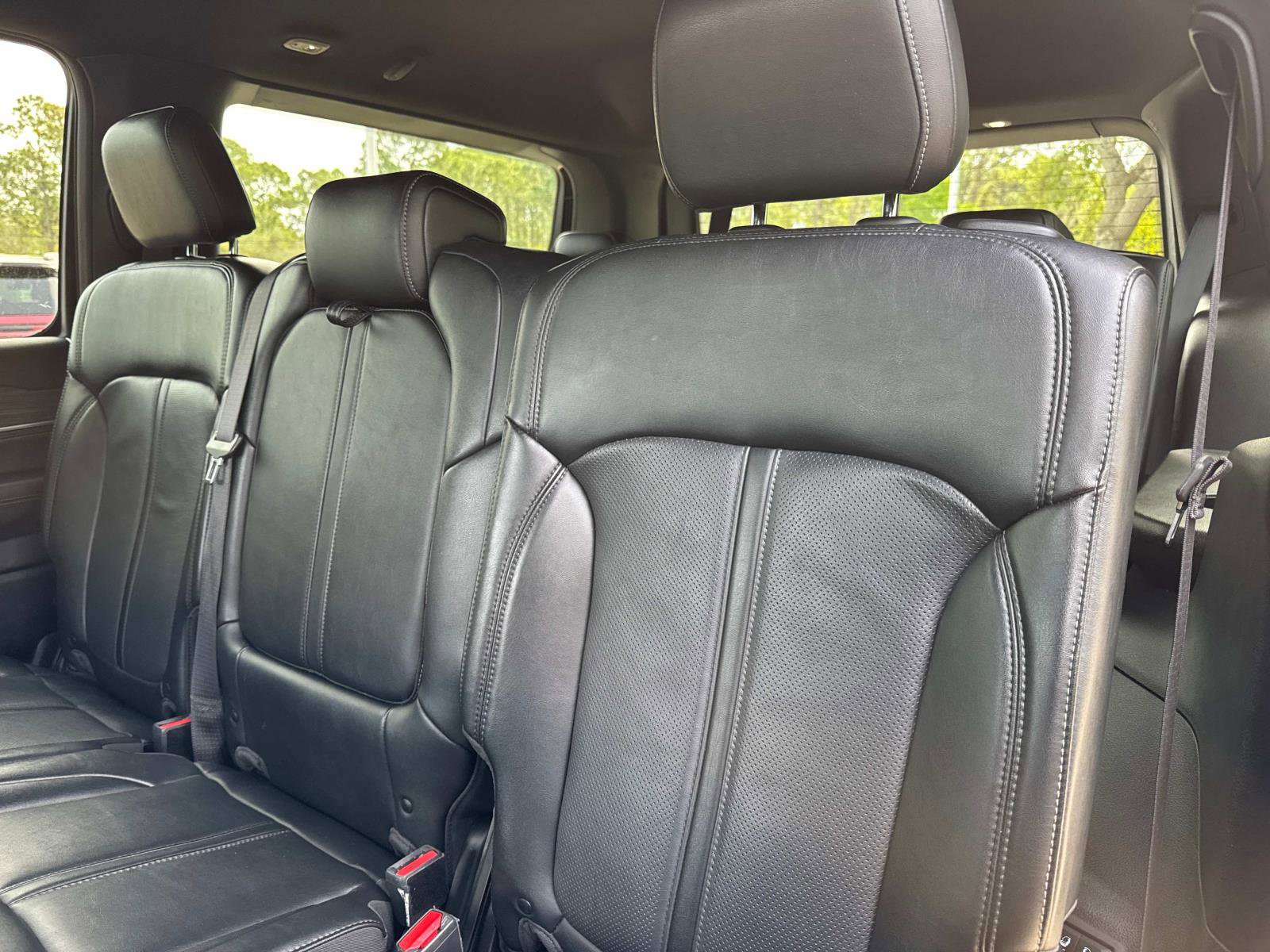 Certified 2024 Jeep Wagoneer Series II w/ Flexible Seating Group RWD image 13