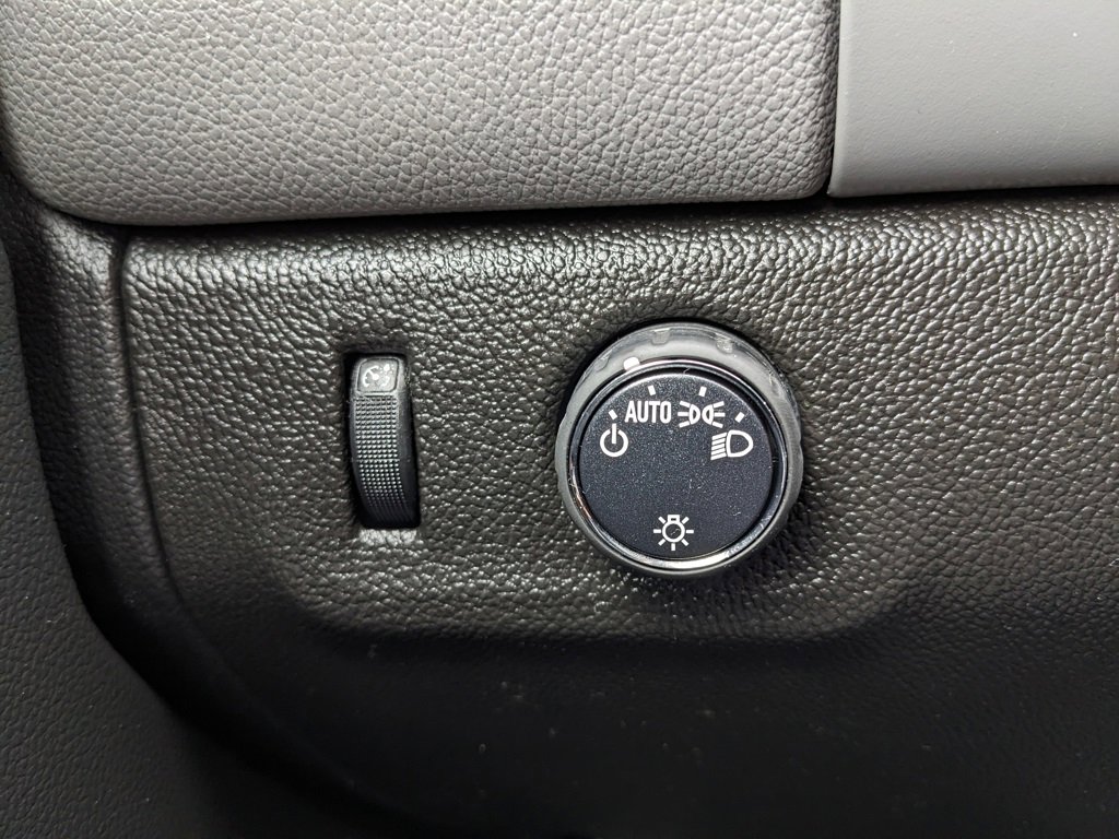 Used 2022 Chevrolet Colorado W/T image 33