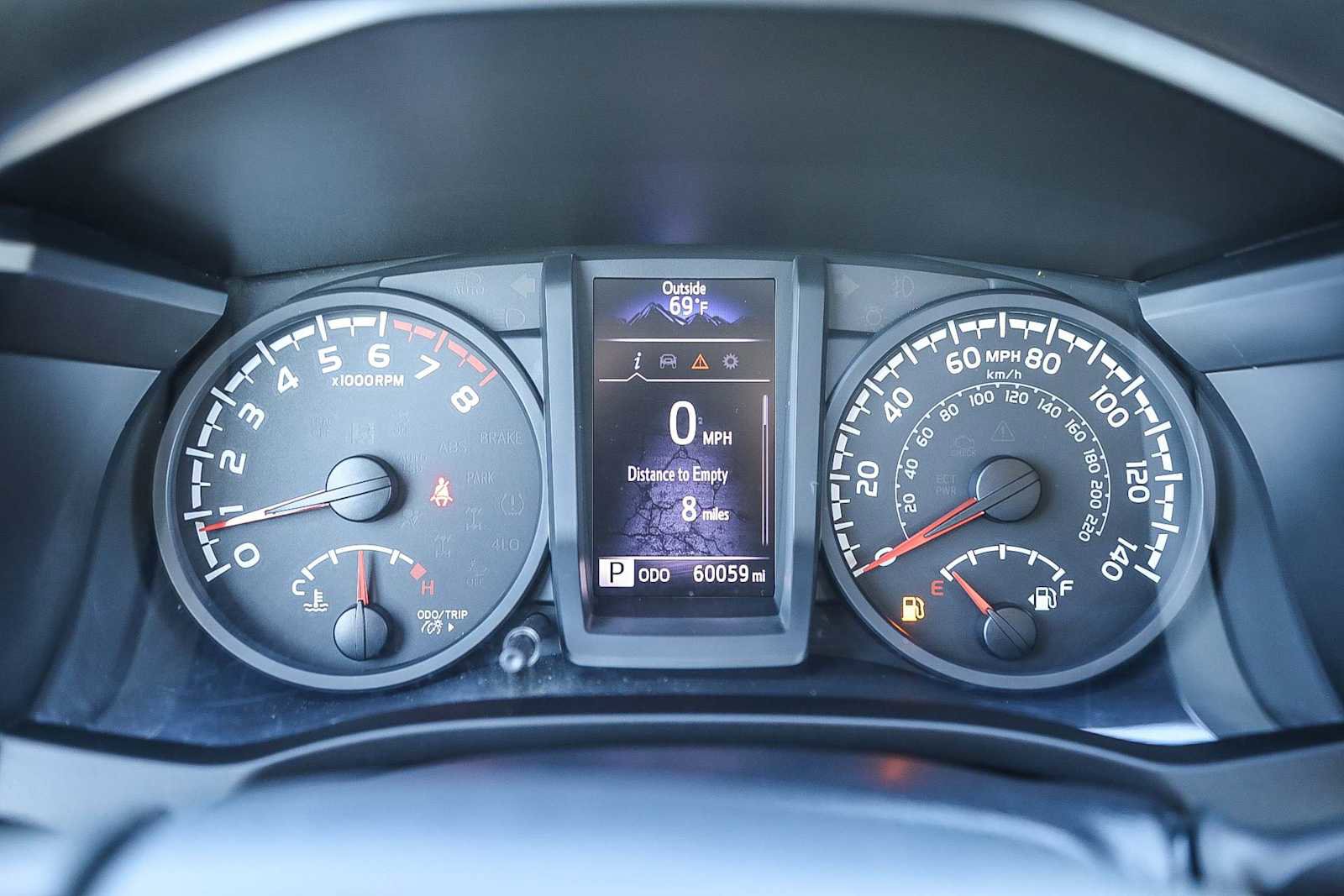 Certified 2018 Toyota Tacoma SR w/ SR Convenience Package image 21