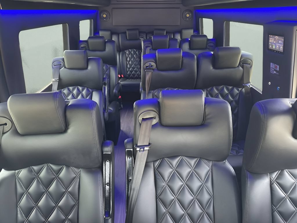 Used 2024 Mercedes-Benz Sprinter 3500 image 10