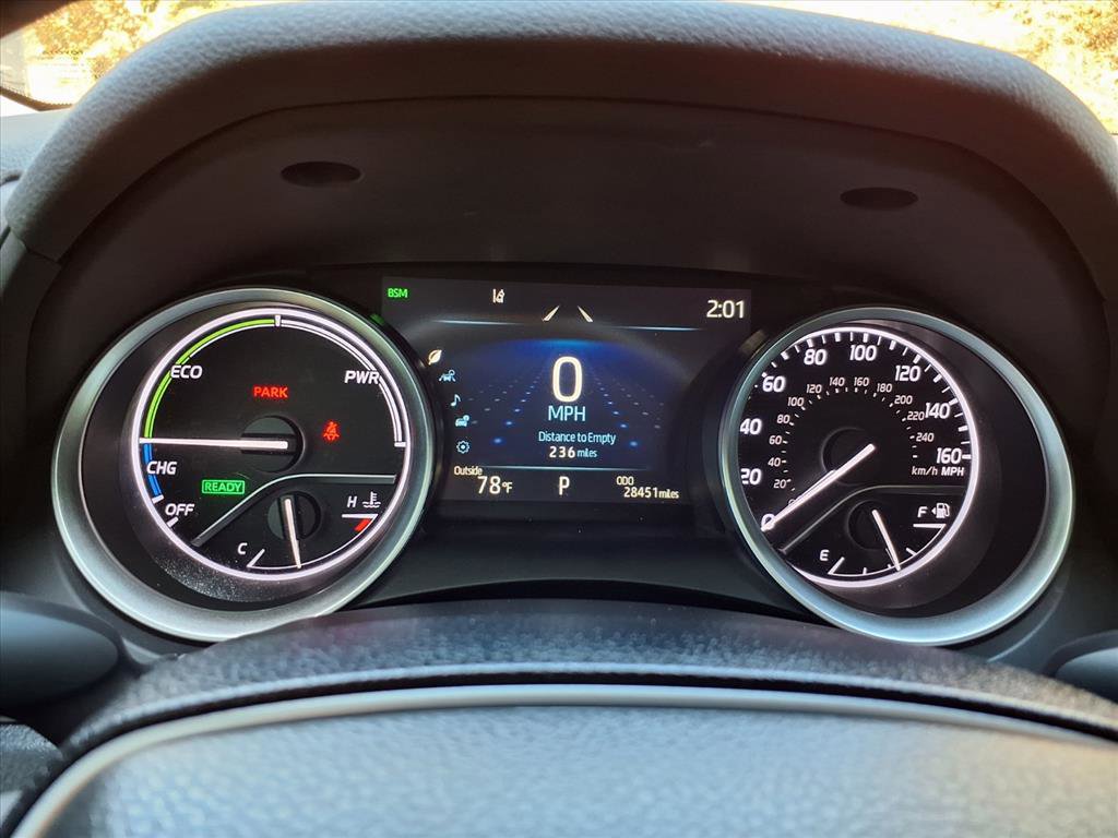 Used 2022 Toyota Camry XLE image 17