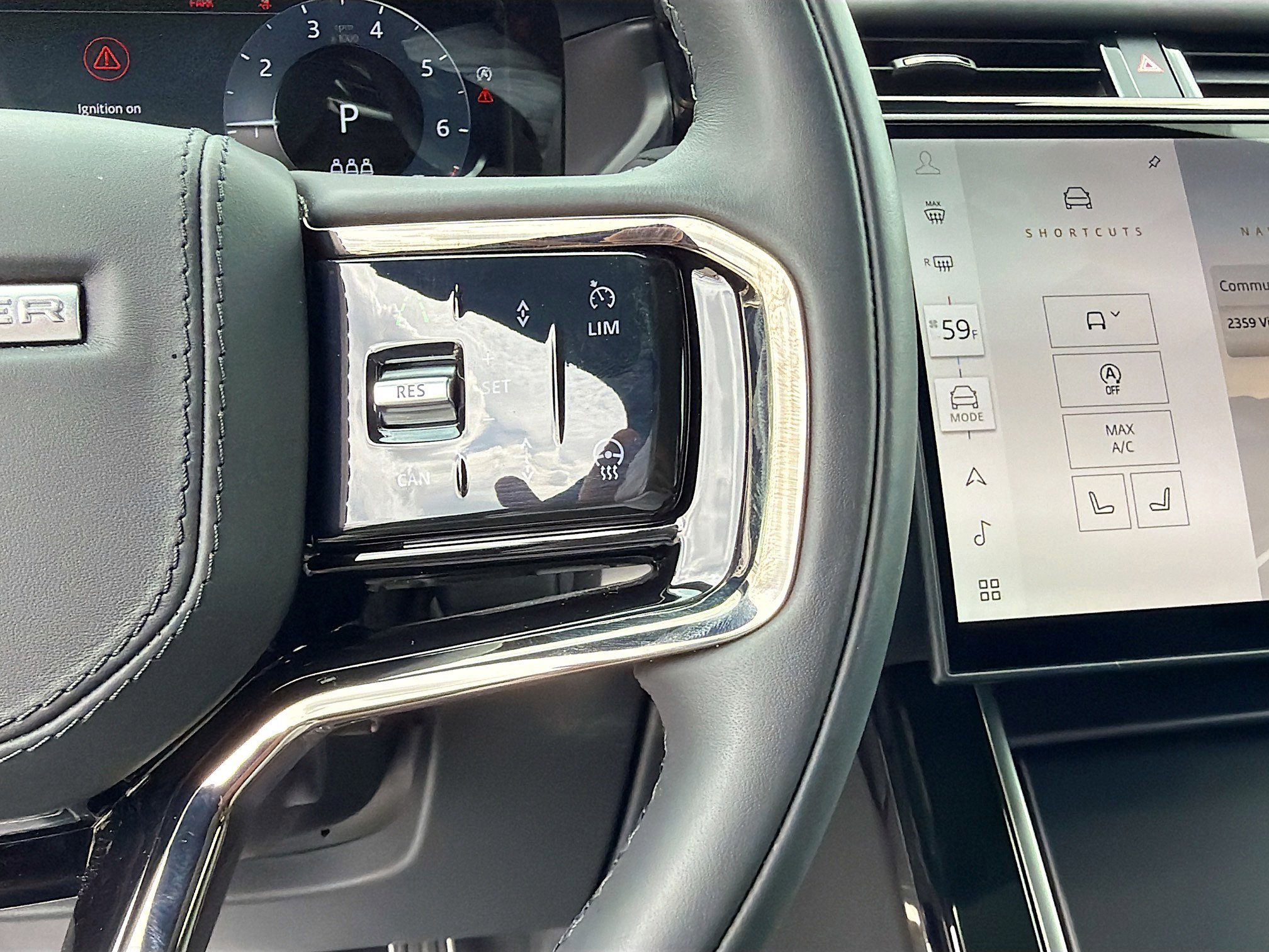 Used 2026 Land Rover Range Rover Velar Dynamic SE image 39