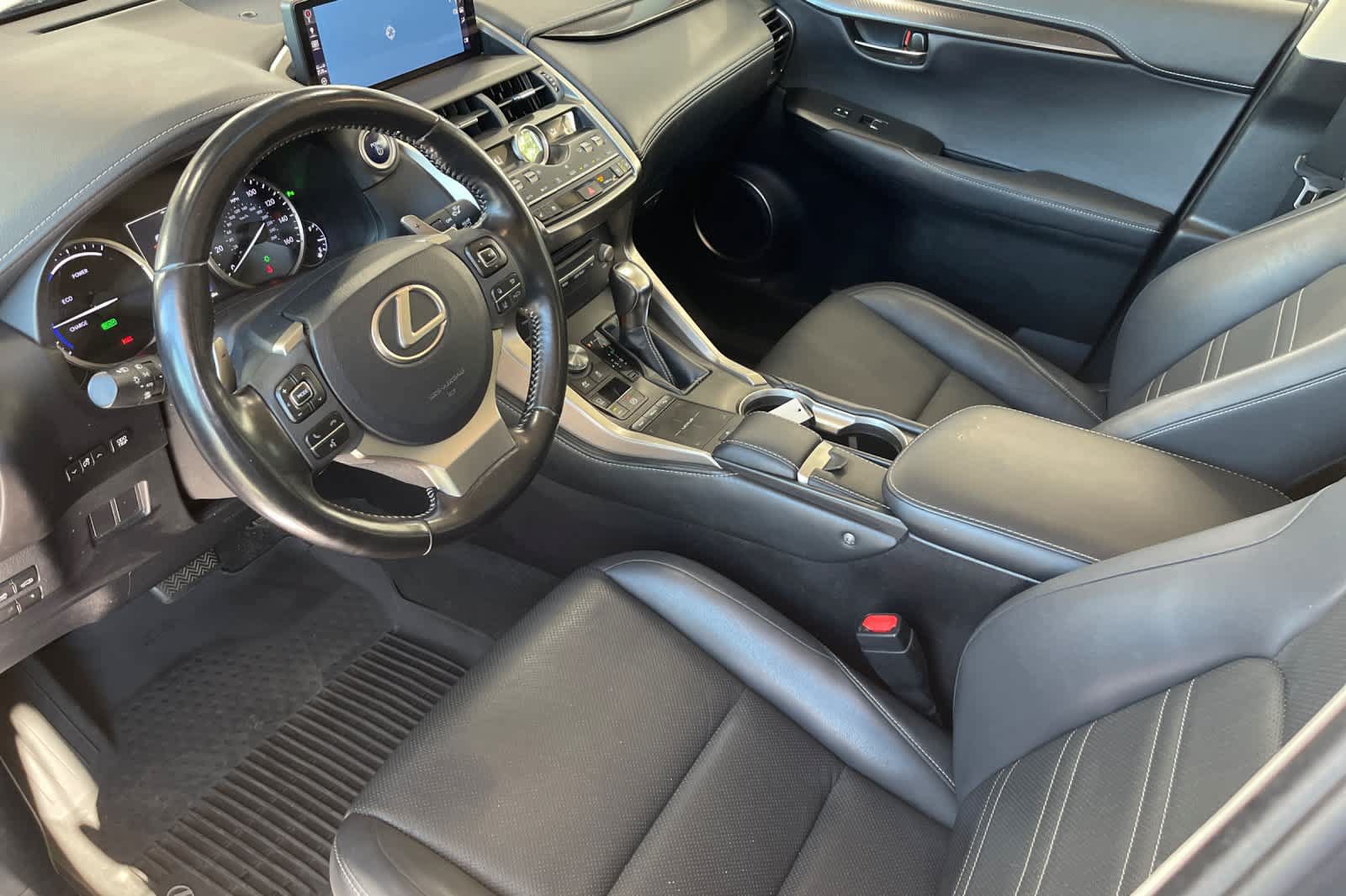 Used 2019 Lexus NX 300h AWD w/ Premium Package image 9