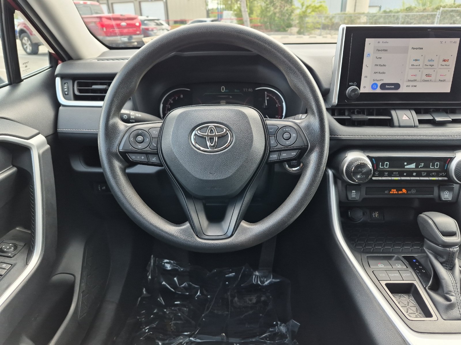 Used 2025 Toyota RAV4 XLE FWD image 13