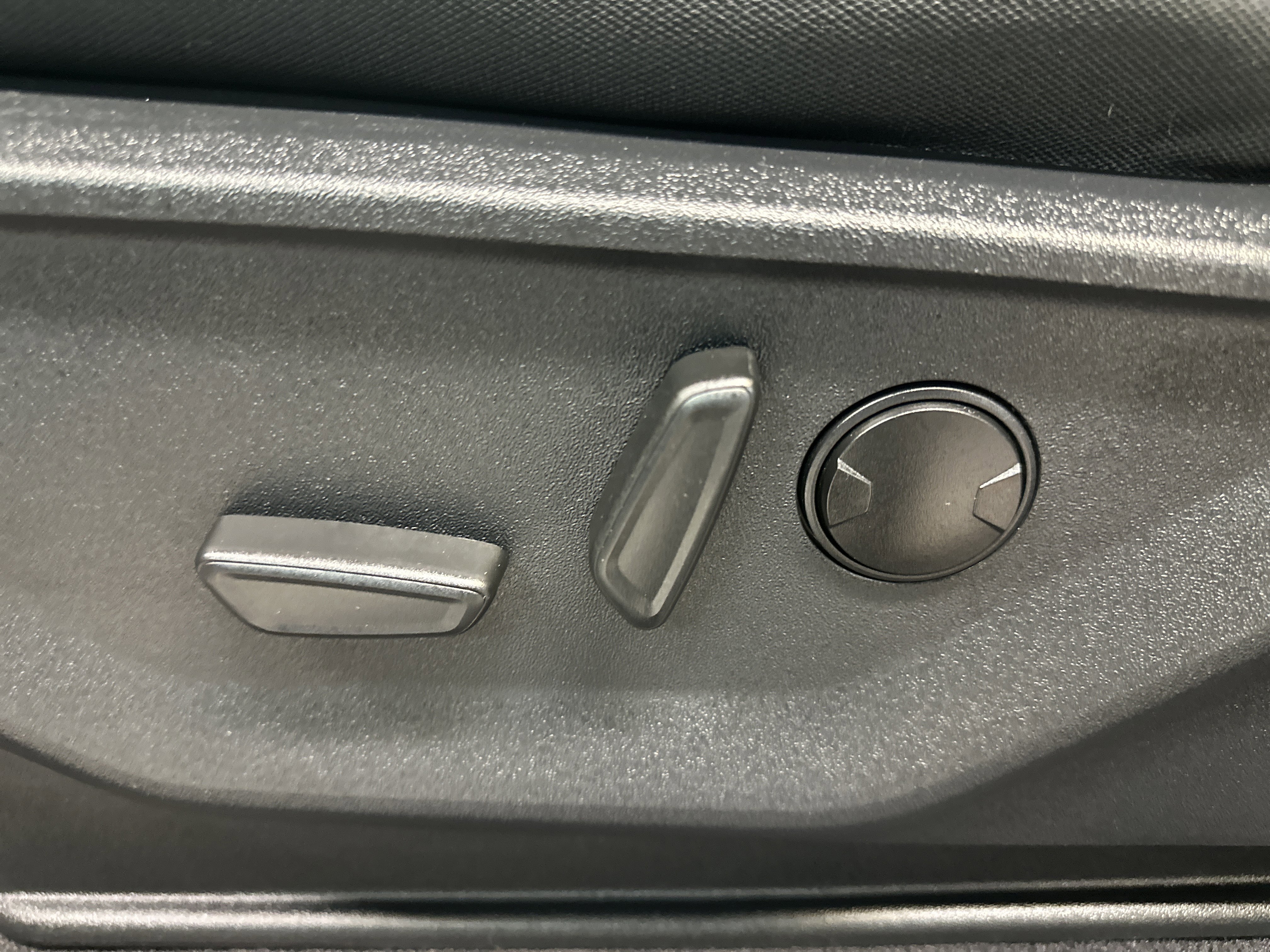 Used 2023 Ford F150 XLT w/ Equipment Group 302A High image 25