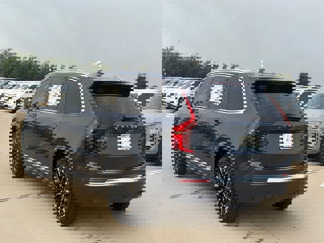 New 2026 Volvo XC90 B6 Plus w/ Protection Package Premier image 5
