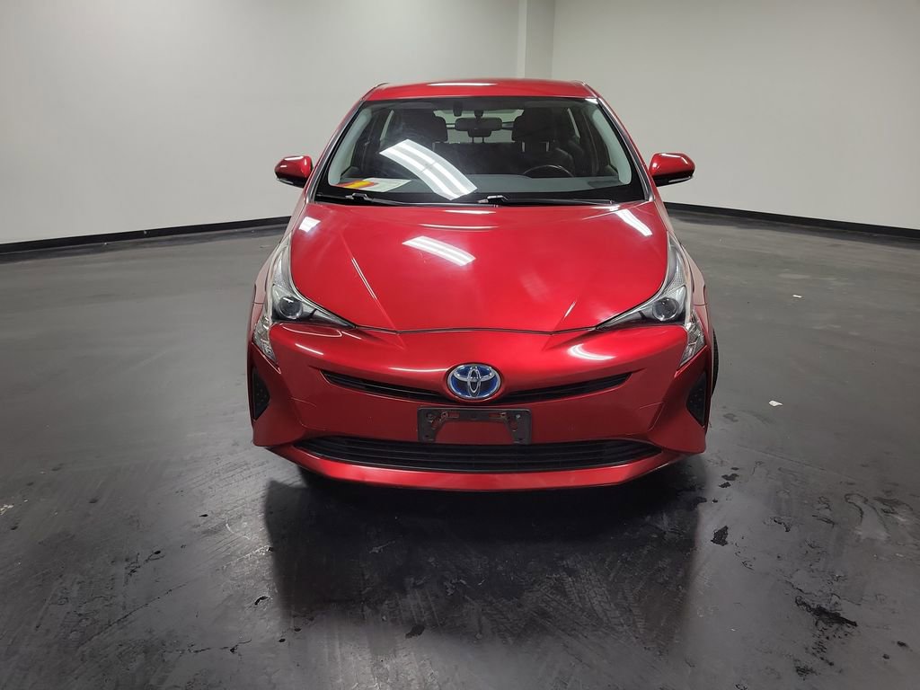 Used 2016 Toyota Prius Three image 2