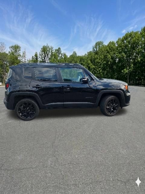 Used 2022 Jeep Renegade Altitude w/ Sun/Sound Group AWD/4WD image 8