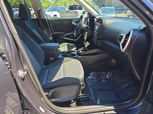 Used 2022 Kia Soul LX w/ Technology Package FWD image 14