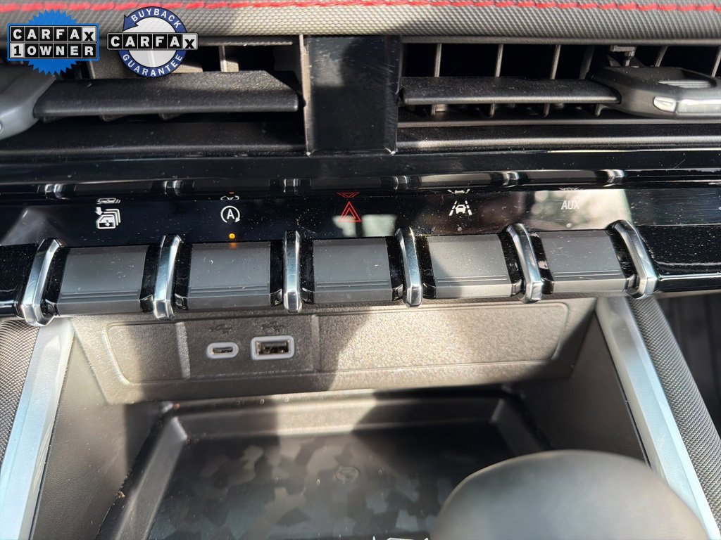 Used 2025 Chevrolet Colorado Z71 w/ Technology Package image 34