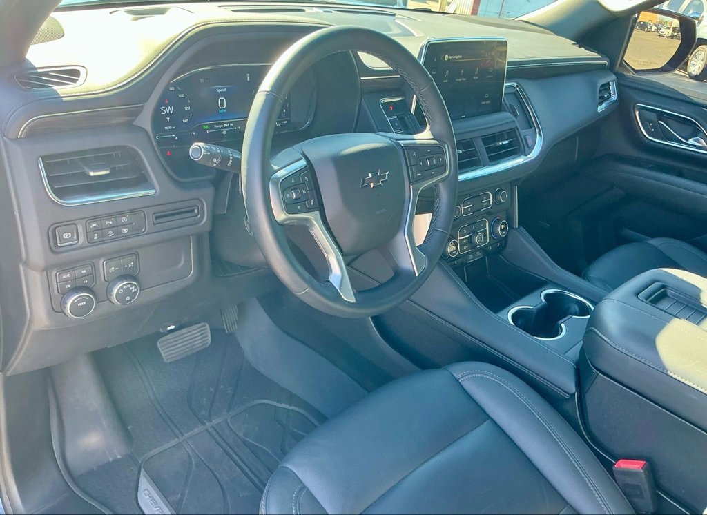 Used 2024 Chevrolet Tahoe Z71 w/ Luxury Package image 38