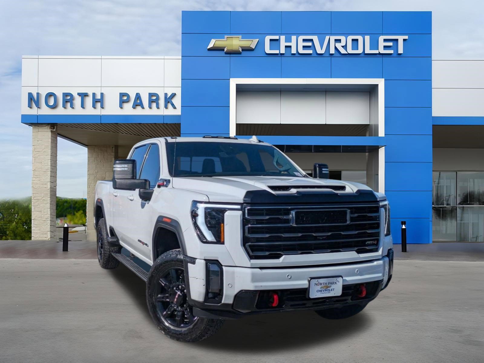 Used 2024 GMC Sierra 2500 AT4 w/ AT4 Premium Plus Package image 1