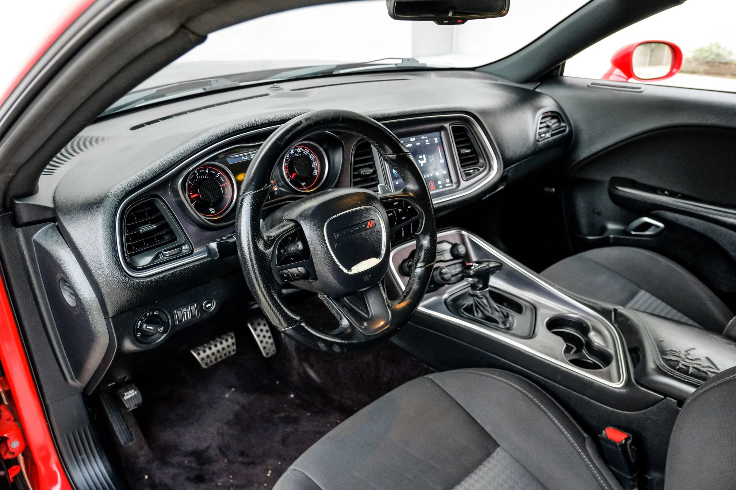 Used 2018 Dodge Challenger R/T Scat Pack w/ Dynamics Package RWD image 18