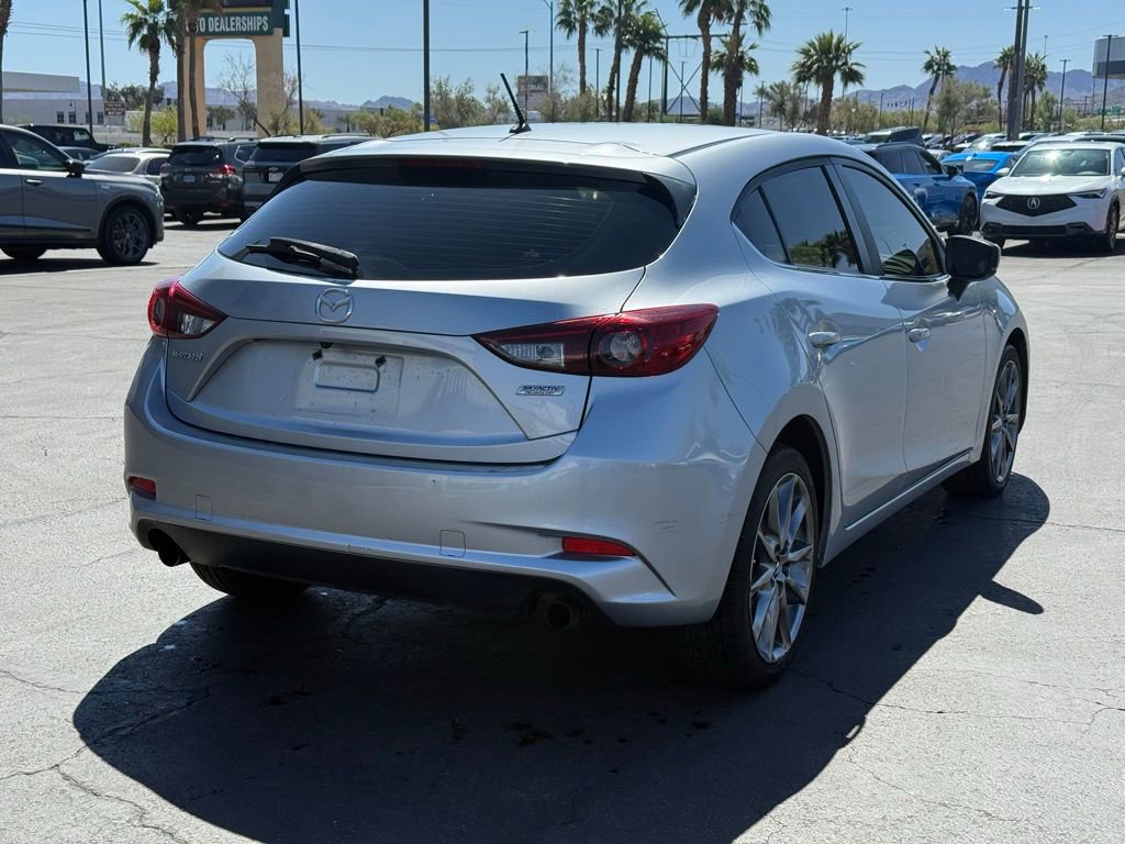 Used 2018 MAZDA MAZDA3 Touring image 4