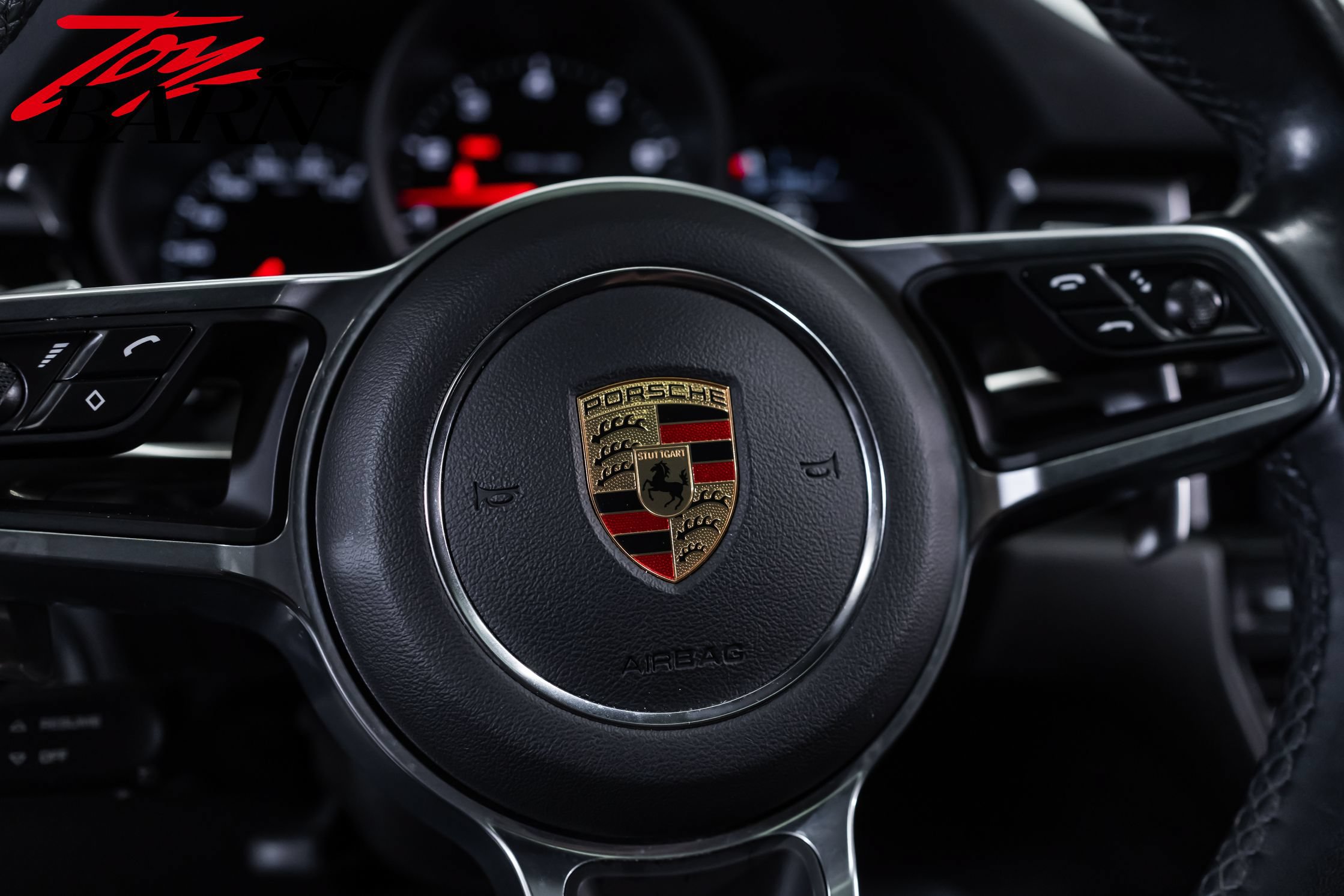 Used 2021 Porsche Macan AWD/4WD image 27
