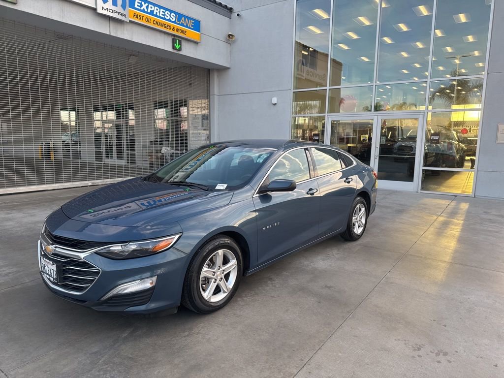 Used 2024 Chevrolet Malibu LS w/ Driver Confidence Package image 4