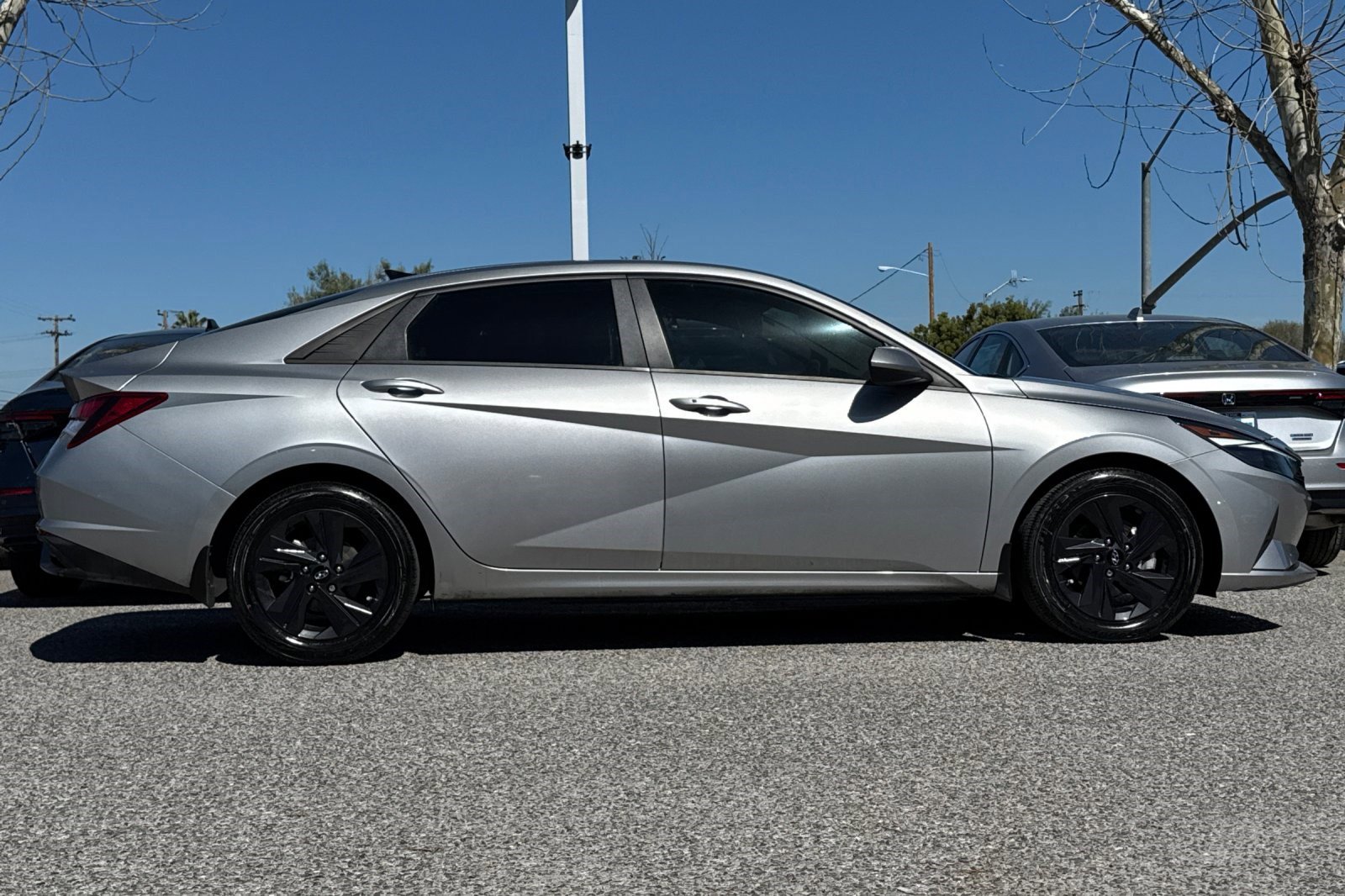 Used 2023 Hyundai Elantra SEL image 8