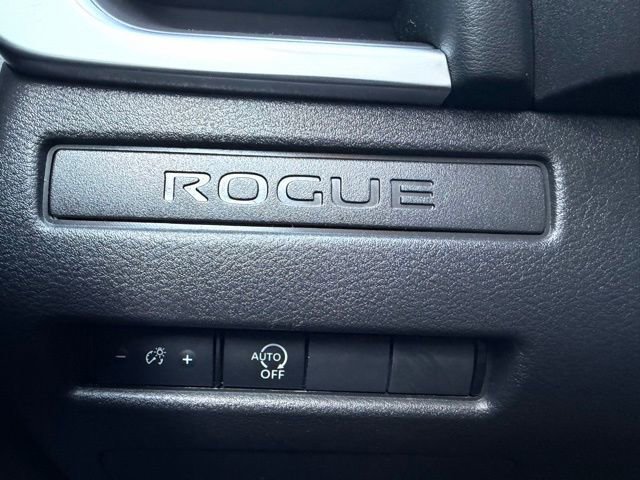 Certified 2025 Nissan Rogue S FWD image 14