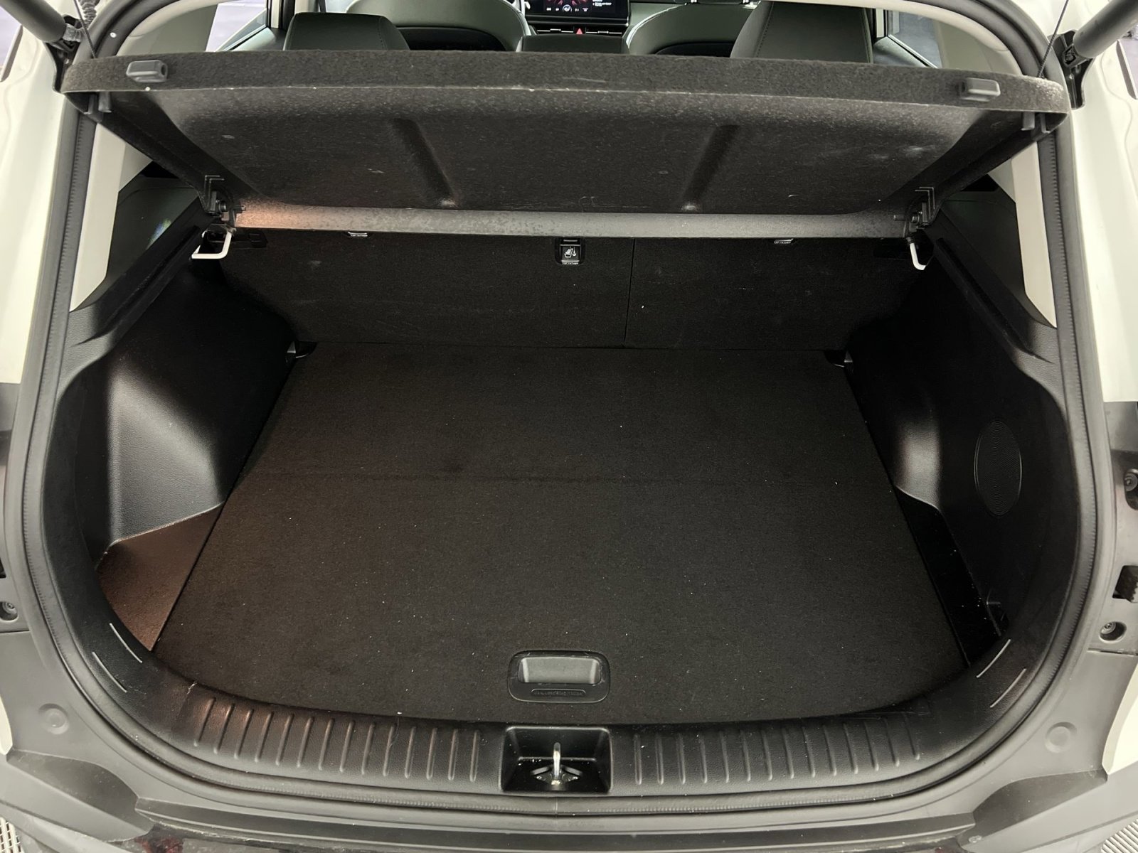 Used 2025 Kia Seltos SX w/ SX Sunroof Package image 24