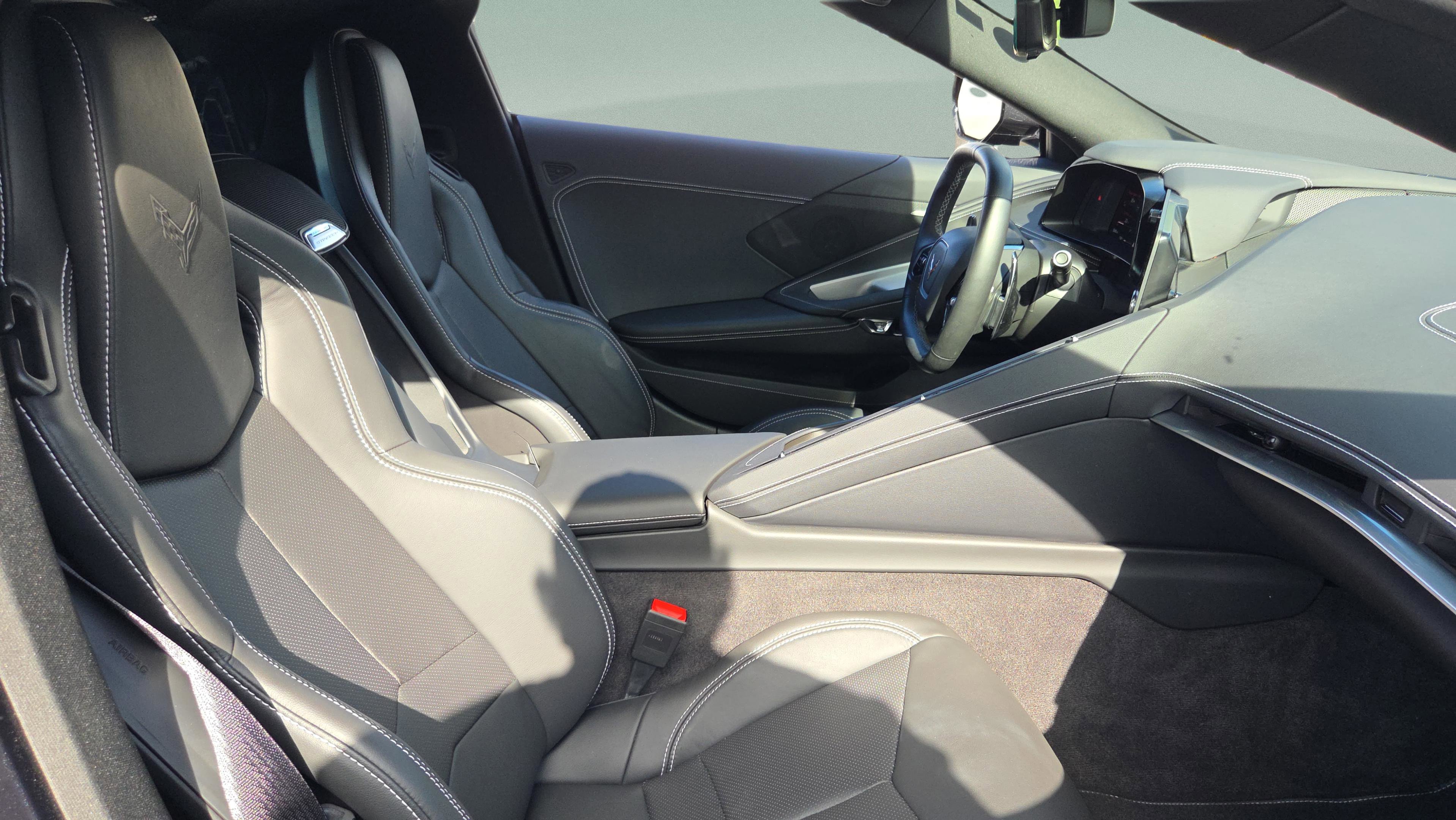 Used 2024 Chevrolet Corvette Stingray Coupe w/ Z51 Performance Package image 13