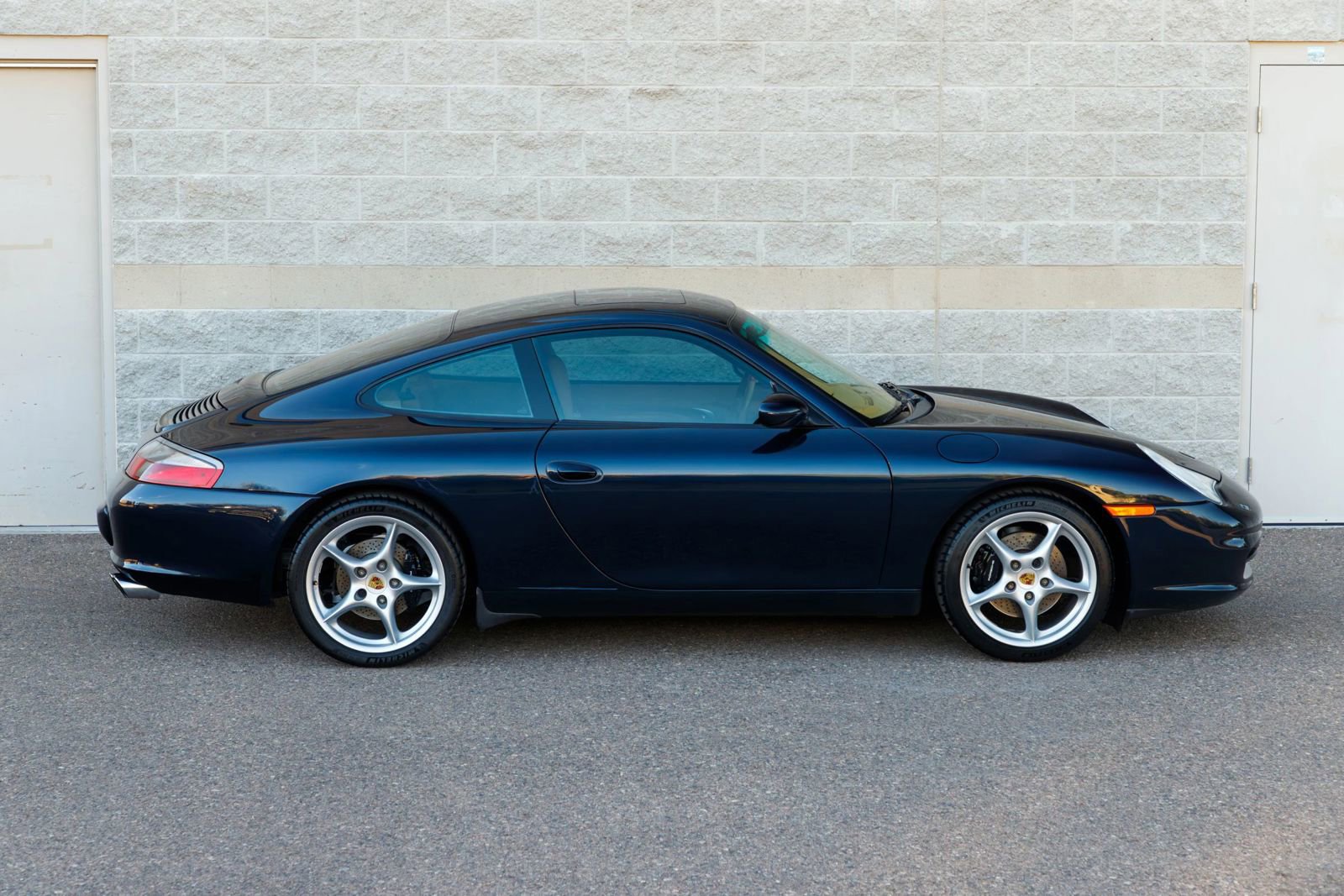 Used 2003 Porsche 911 Carrera image 26