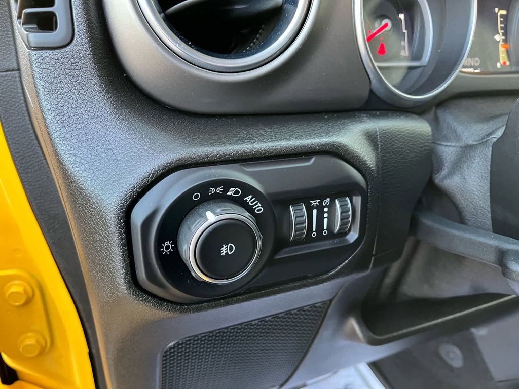 Used 2019 Jeep Wrangler Unlimited Rubicon image 18