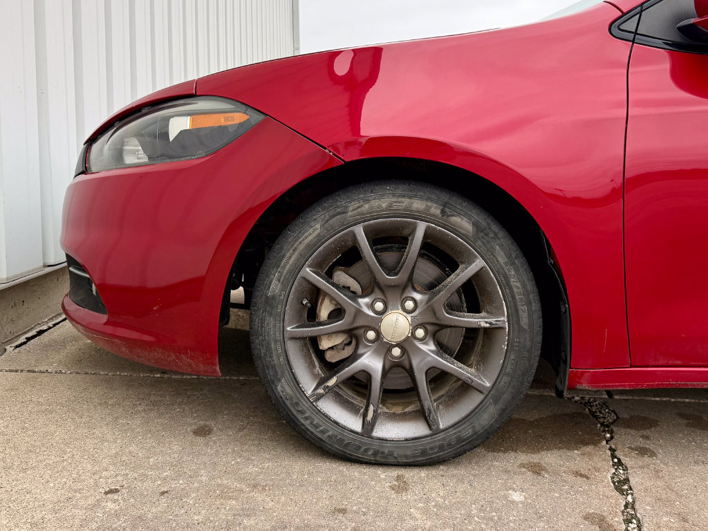 Used 2015 Dodge Dart SXT w/ Rallye Appearance Group FWD image 19