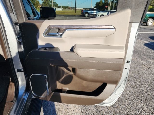 Used 2024 Chevrolet Silverado 1500 LTZ image 16