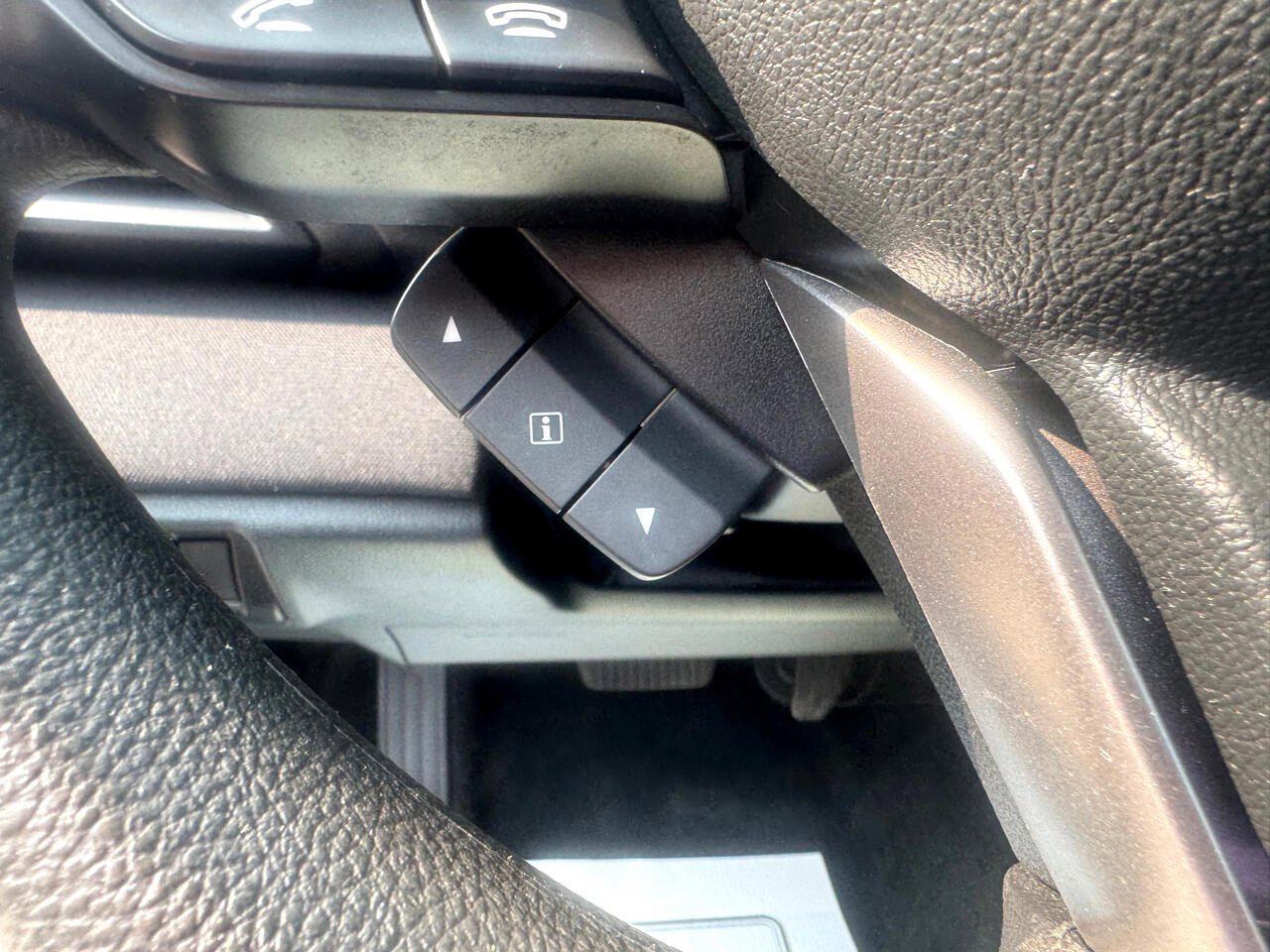 Used 2022 Subaru Legacy image 17