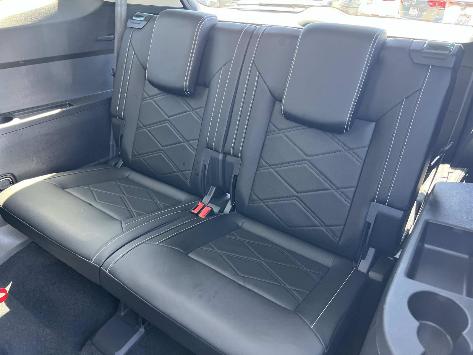 Certified 2025 Volkswagen Atlas SE FWD image 23
