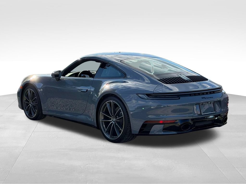 Used 2024 Porsche 911 Carrera RWD image 7