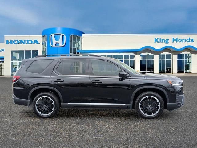 New 2026 Honda Pilot Touring image 5