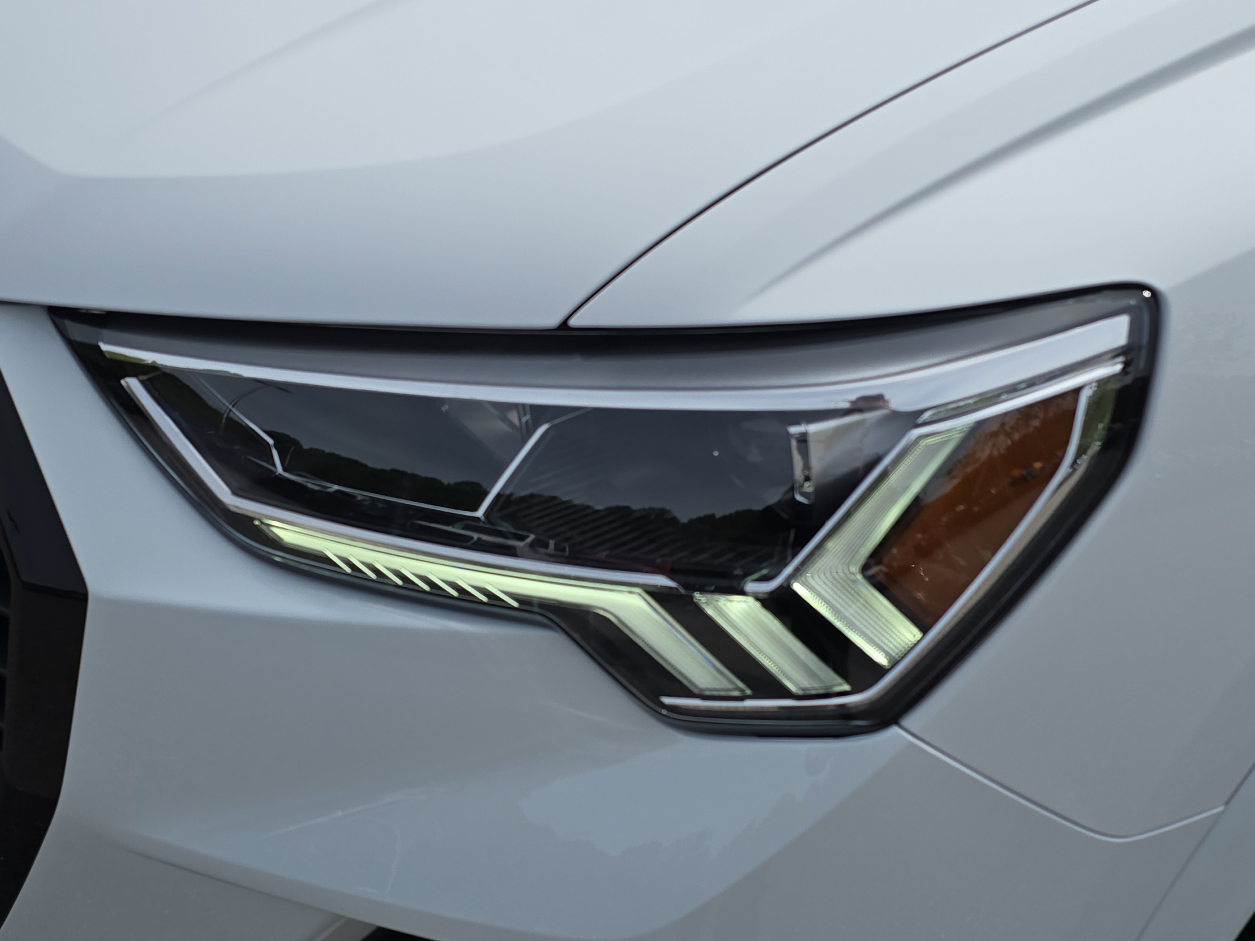 Certified 2025 Audi Q3 2.0T Premium w/ Convenience Package AWD/4WD image 30