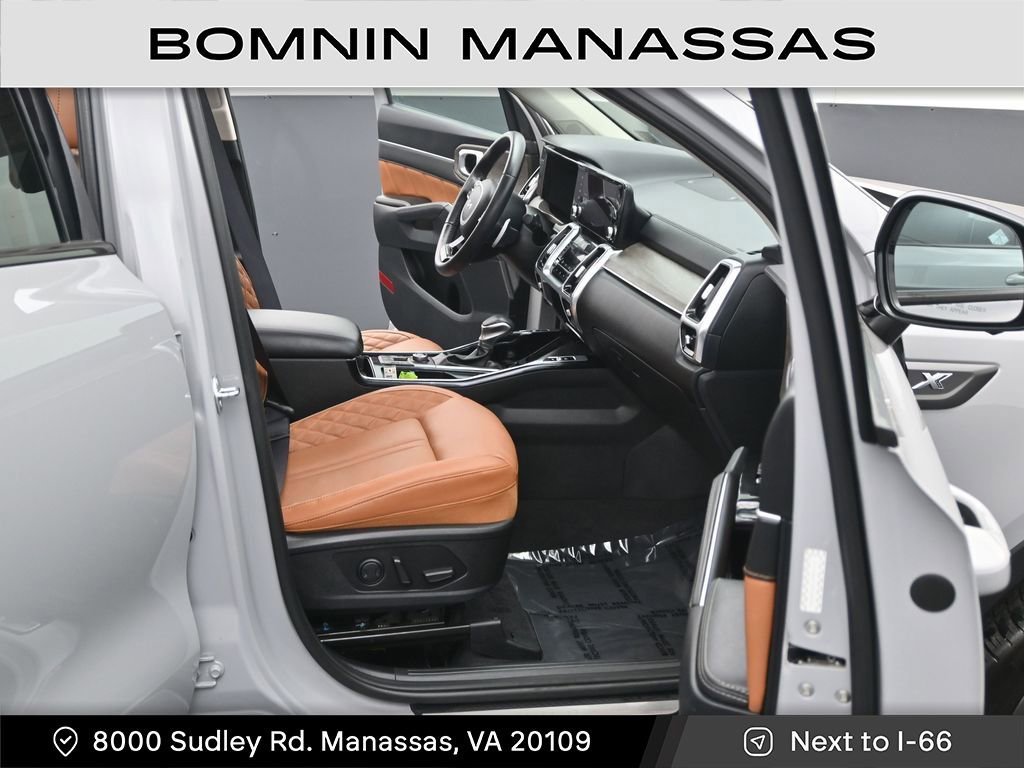 Used 2023 Kia Sorento SX Prestige image 9