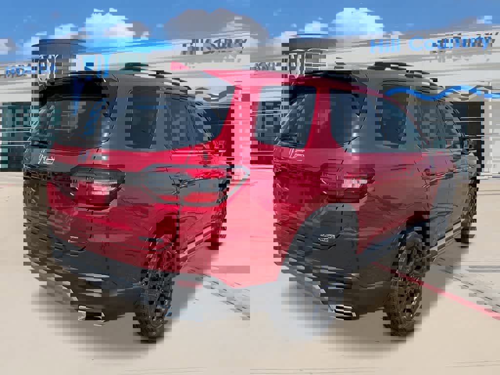 New 2025 Honda Pilot Touring image 5