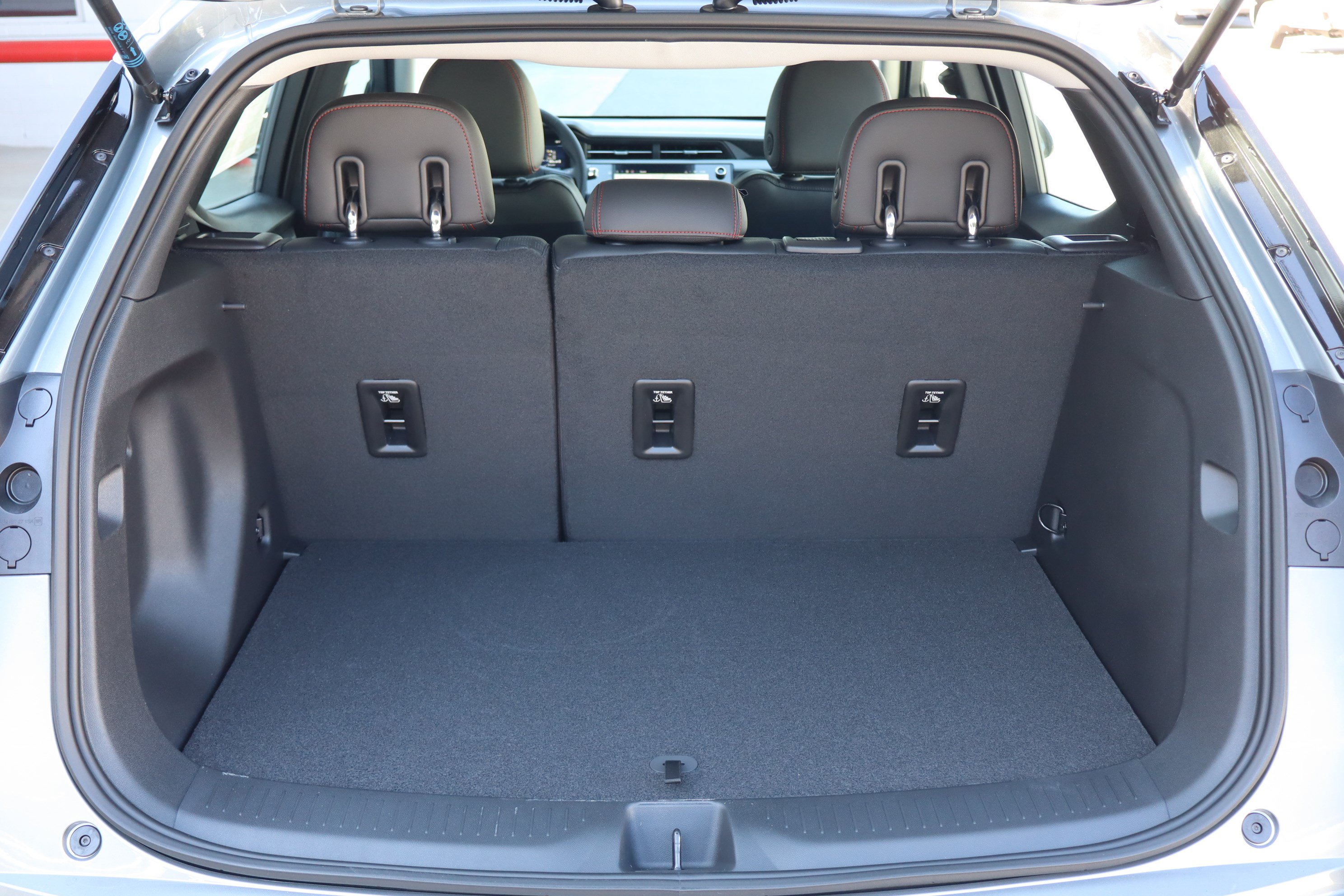 New 2027 Chevrolet Bolt RS w/ Technology Package FWD image 22
