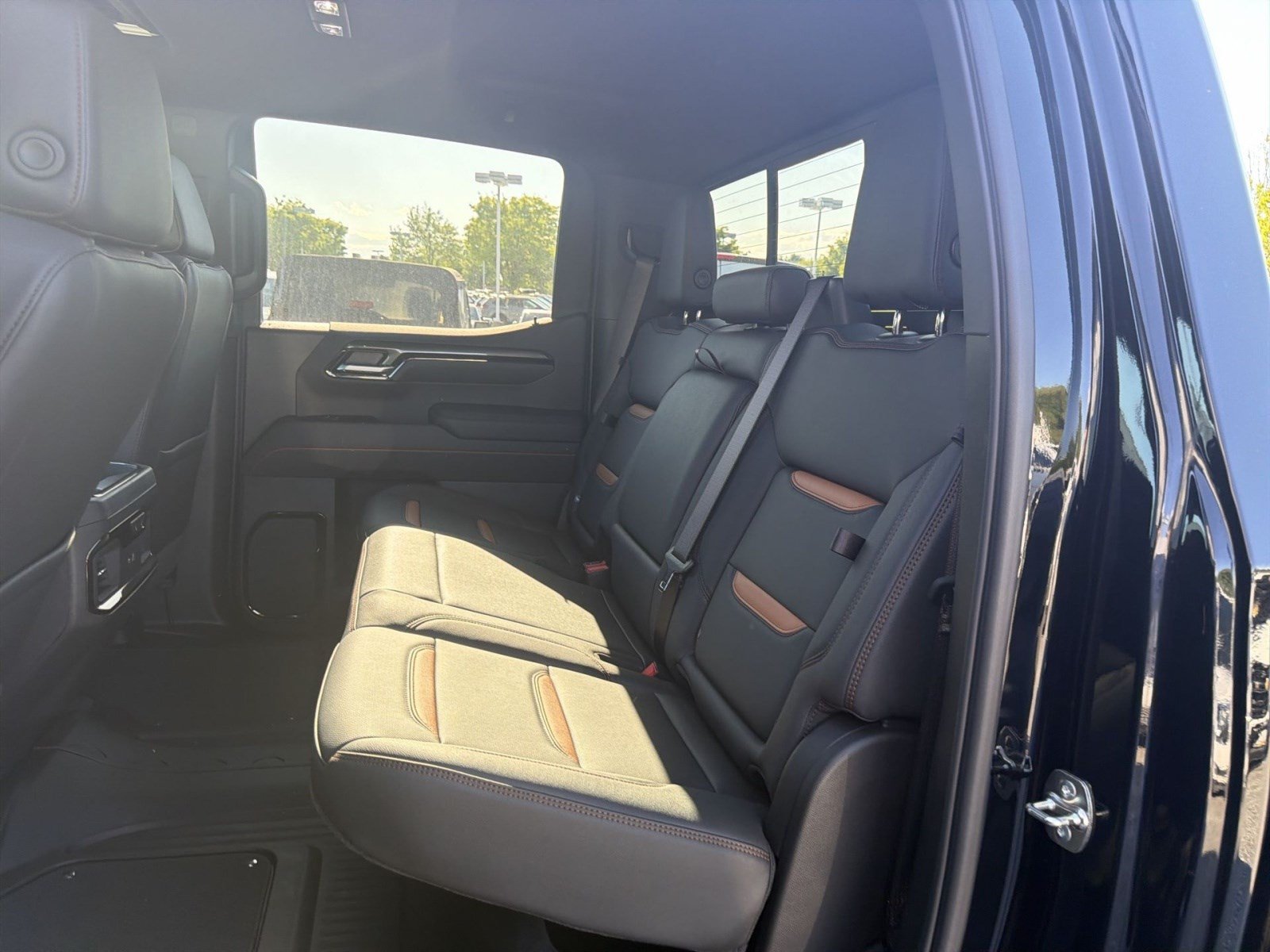 New 2026 GMC Sierra 1500 AT4 w/ AT4 Premium Package AWD/4WD image 17