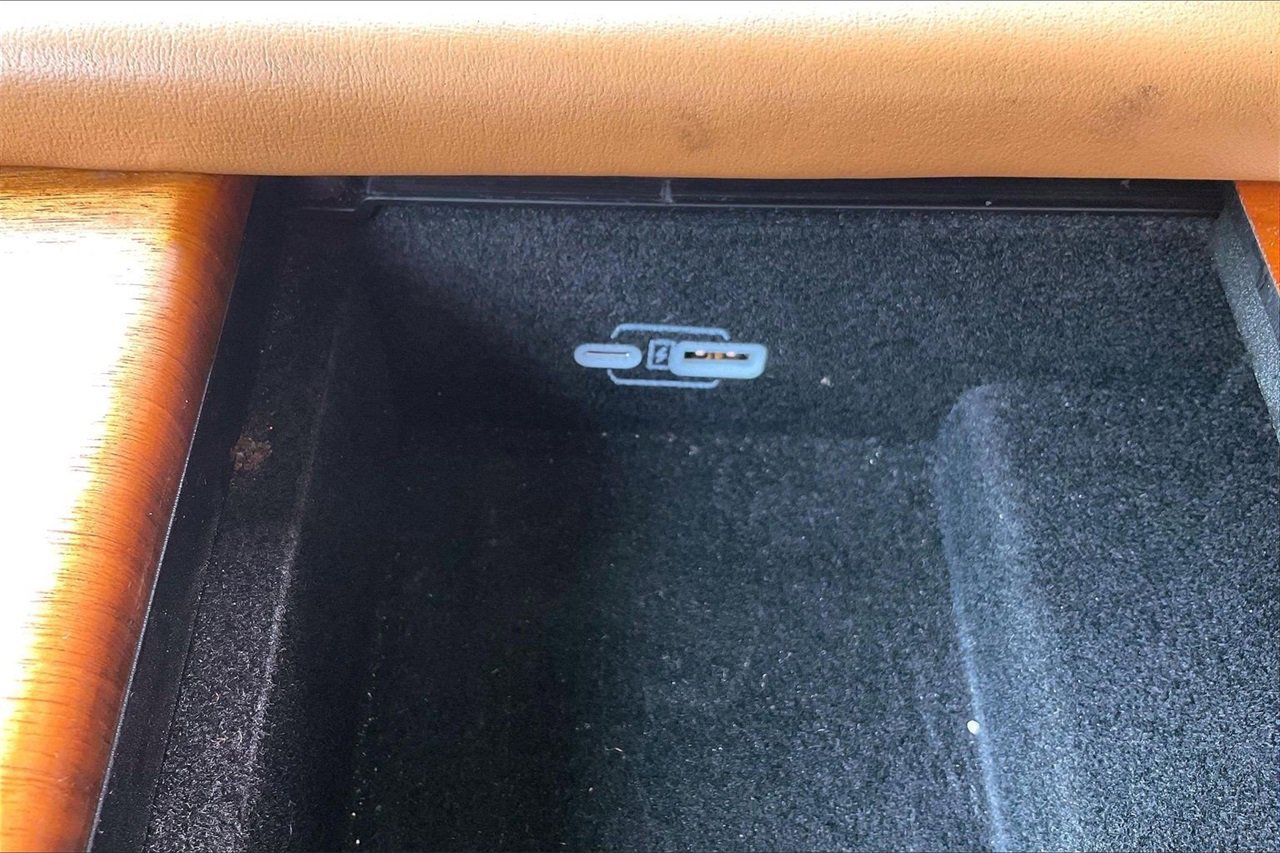 Used 2022 Jeep Grand Wagoneer Series III image 19