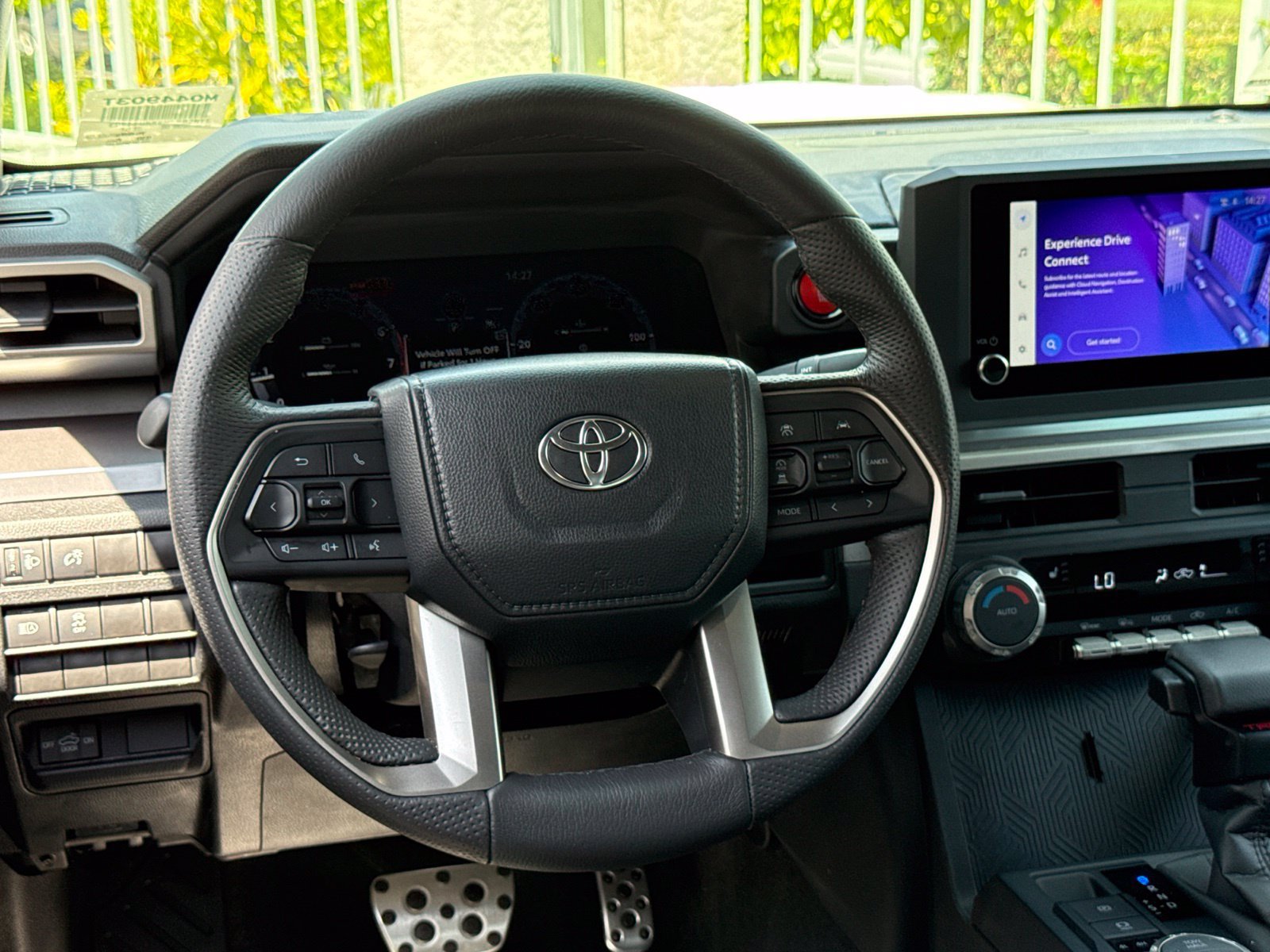 Used 2024 Toyota Tacoma TRD Sport AWD/4WD image 33