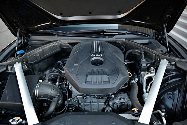 Used 2023 Genesis G70 2.0T image 28