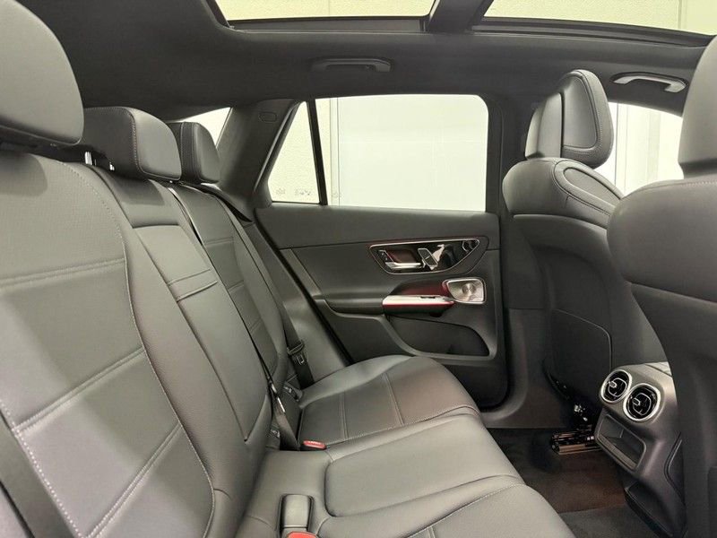 New 2026 Mercedes-Benz GLC 300 4MATIC image 5